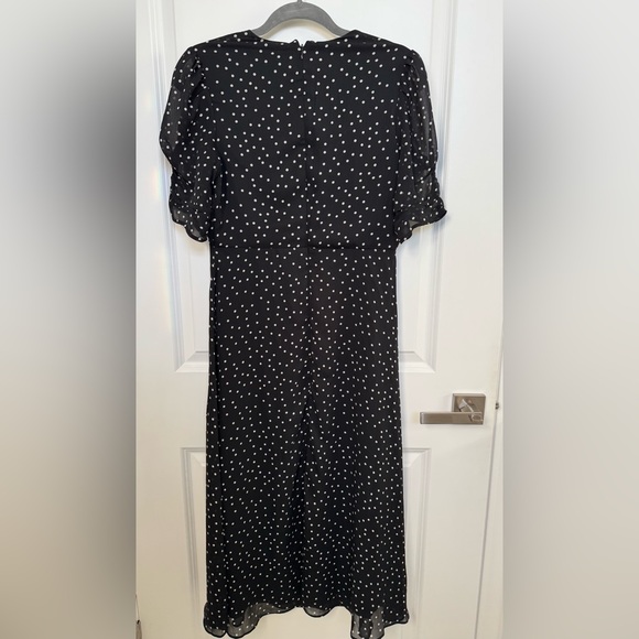 DKNY Polka-Dot V-Neck Button-Trim Midi Dress. Size 4 - Picture 2 of 4